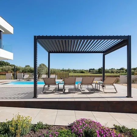 Vila Brand New S58 With Heated Pool Poreč